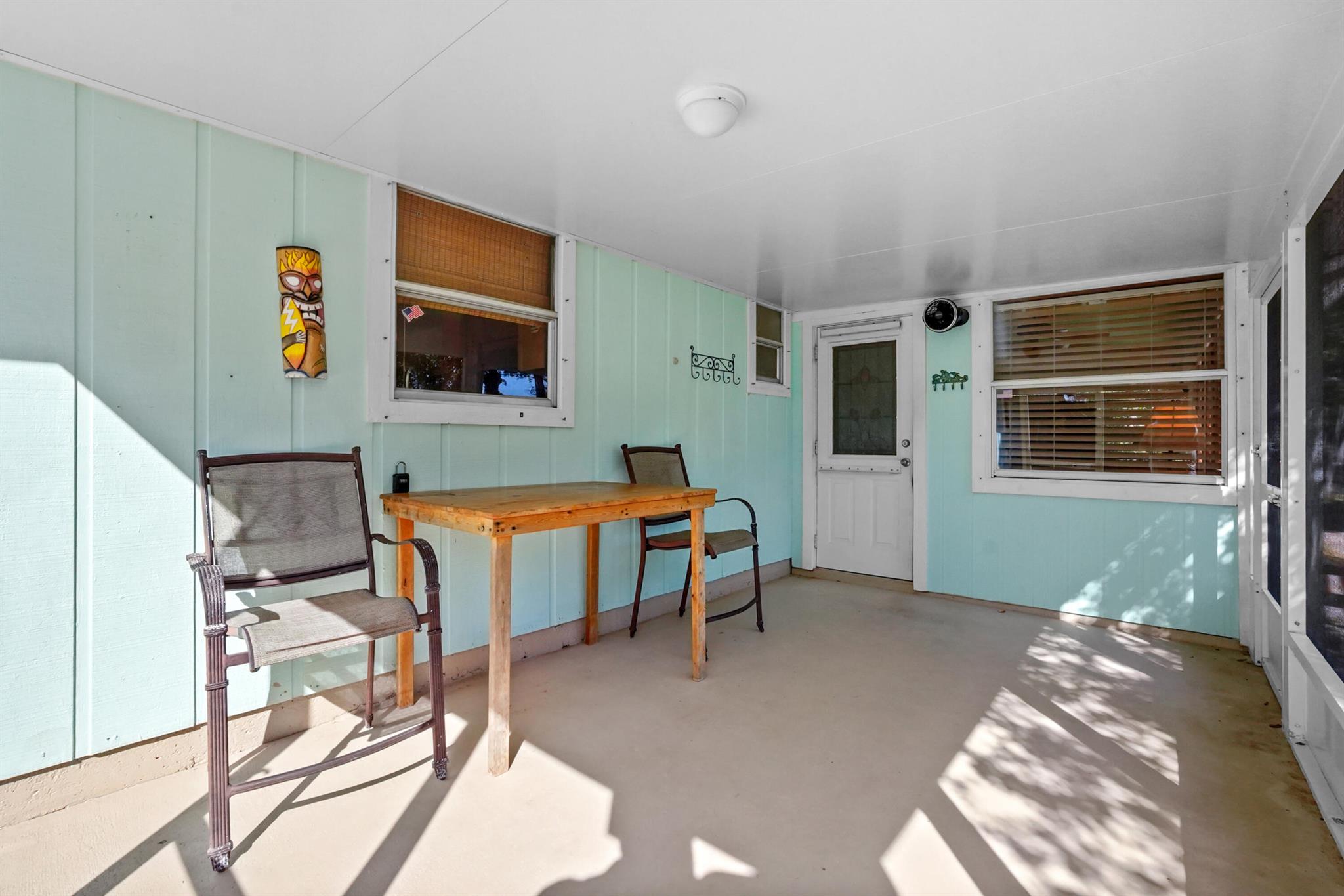 REGINA PALMS - Residential