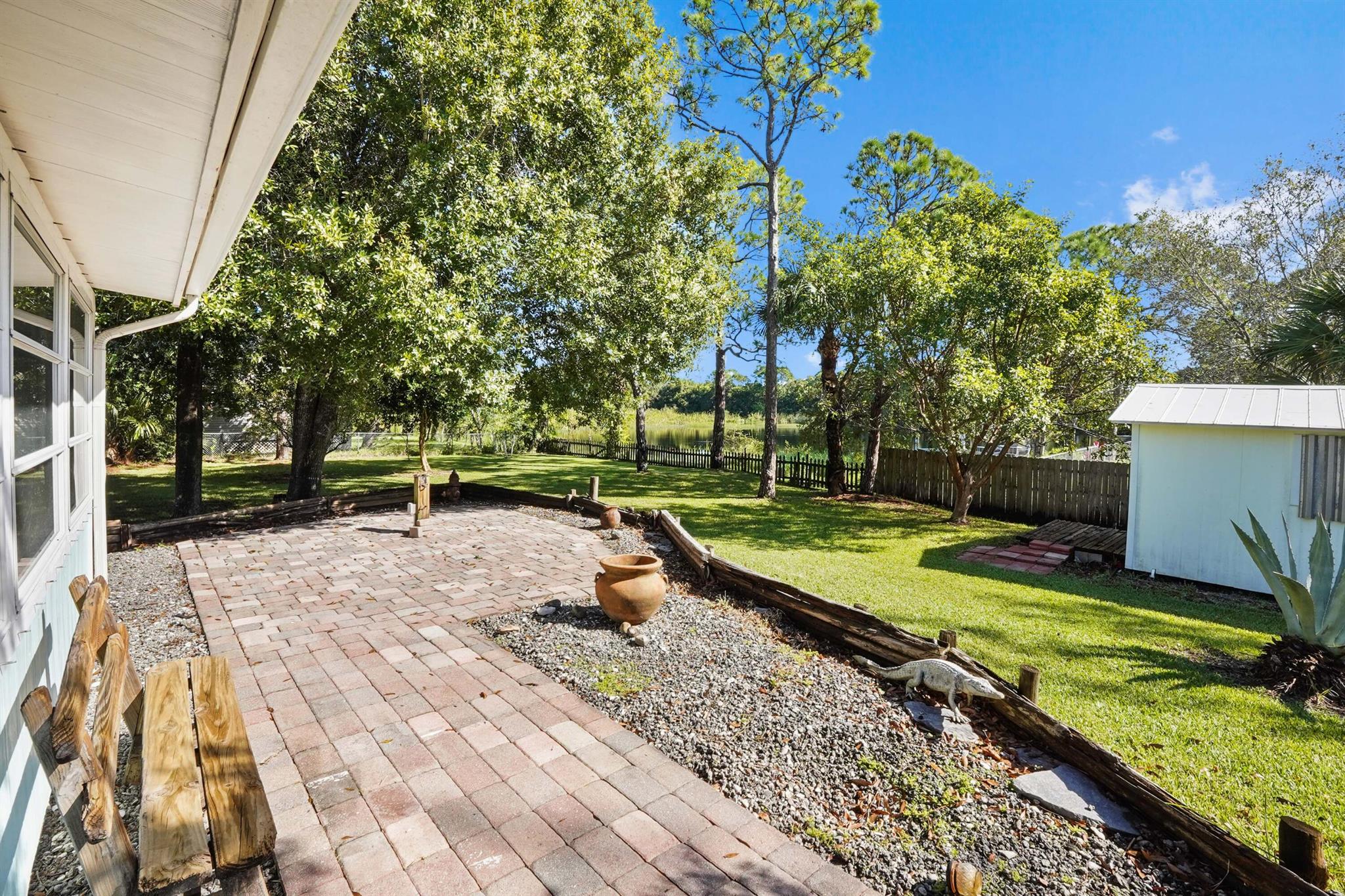 REGINA PALMS - Residential