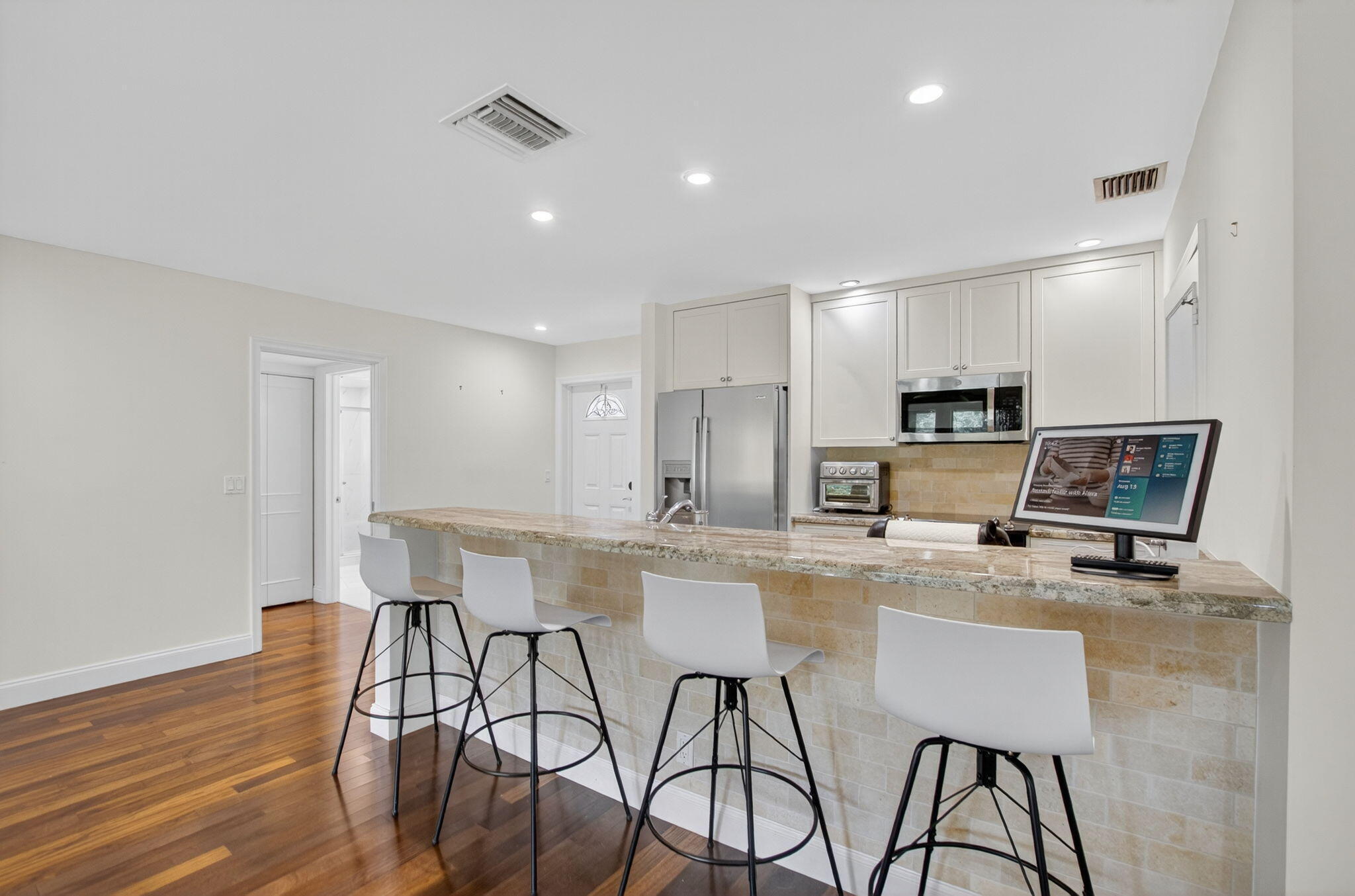 Courtside - Residential