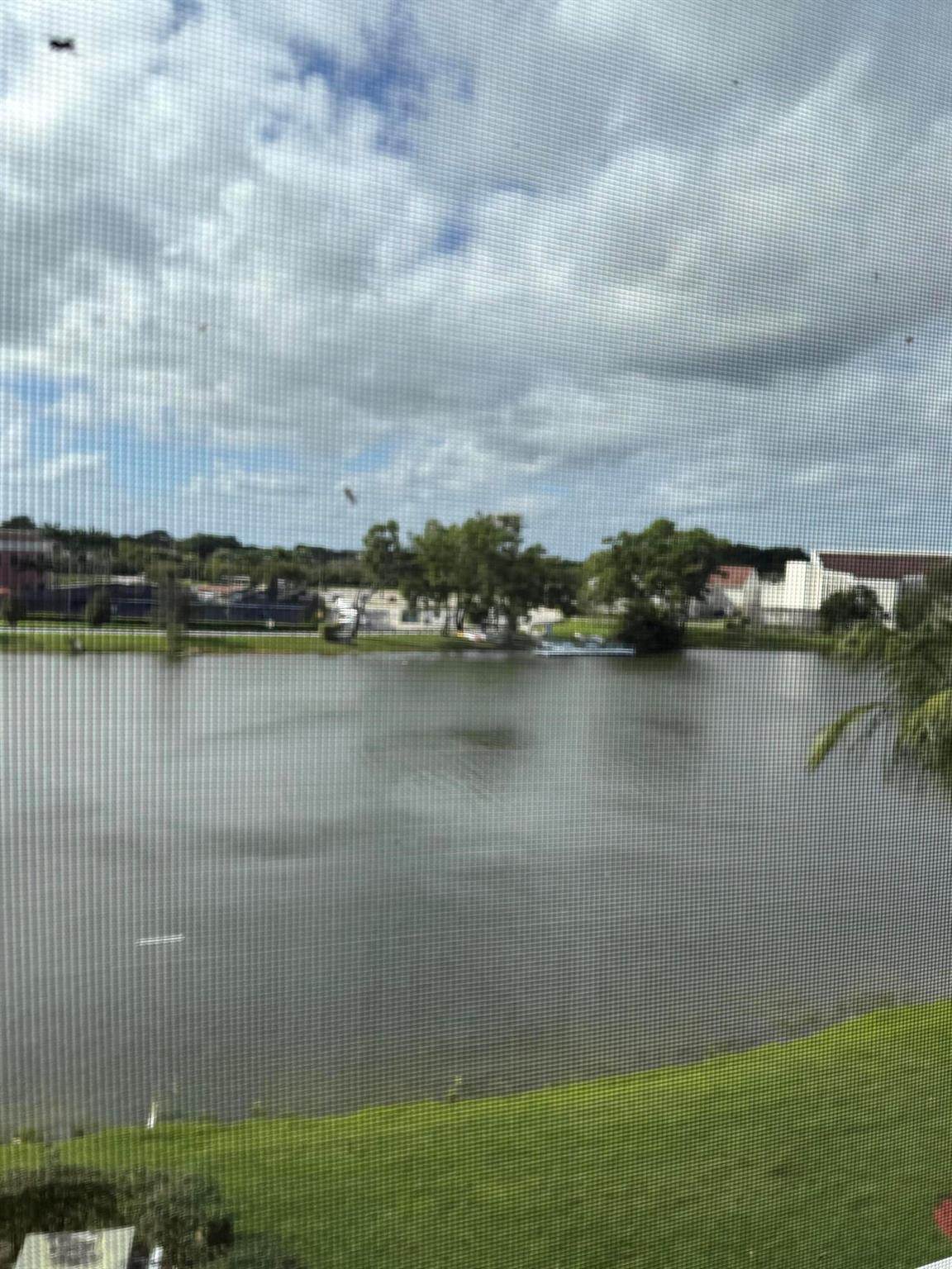 CENTURY VILLAGE CONDO - Residential Lease