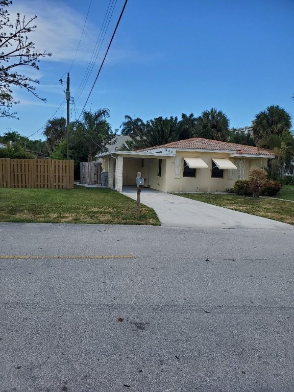 608 S Riverside Drive