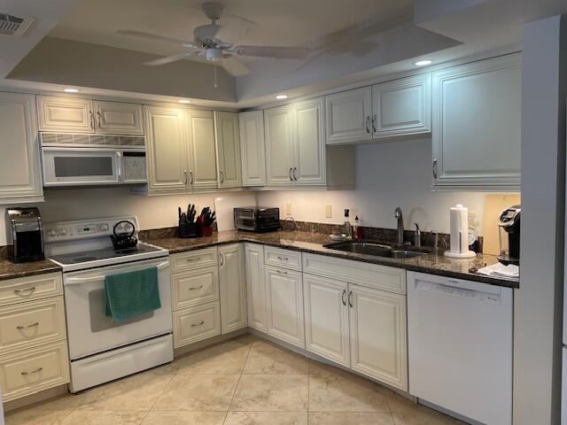 TWELVE OAKS CONDO - Residential