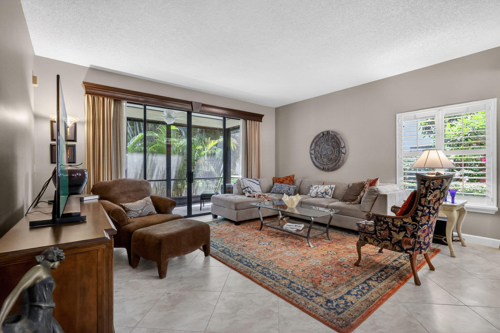 LEXINGTON CLUB VILLAS CONDO - Residential