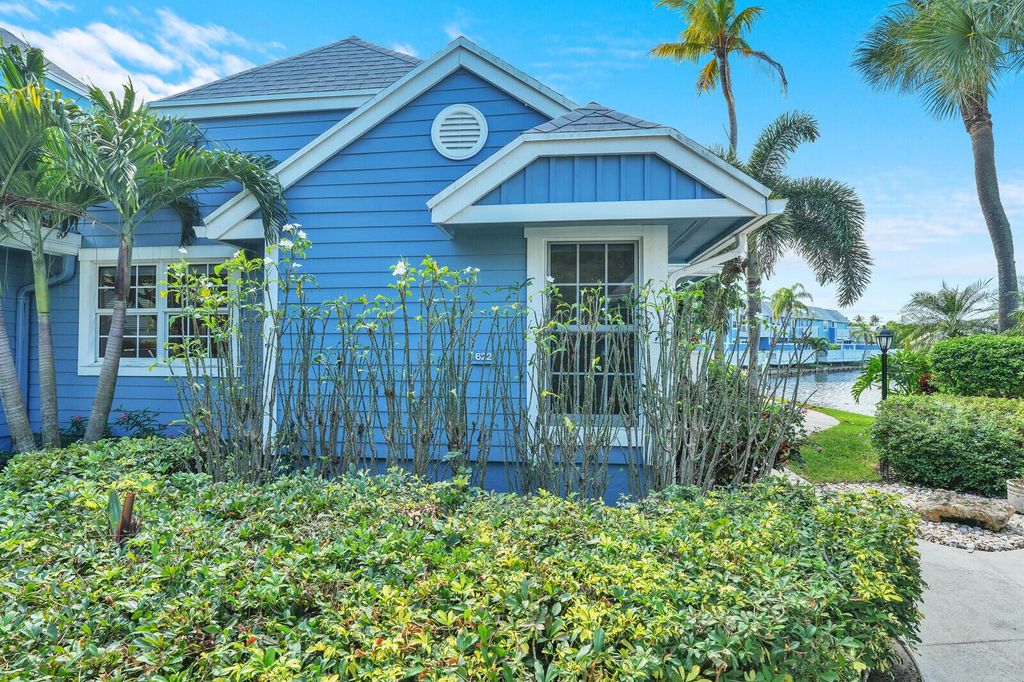 Photo of 622 Ocean Dunes Circle, Jupiter, FL 33477 (MLS # R11145551)