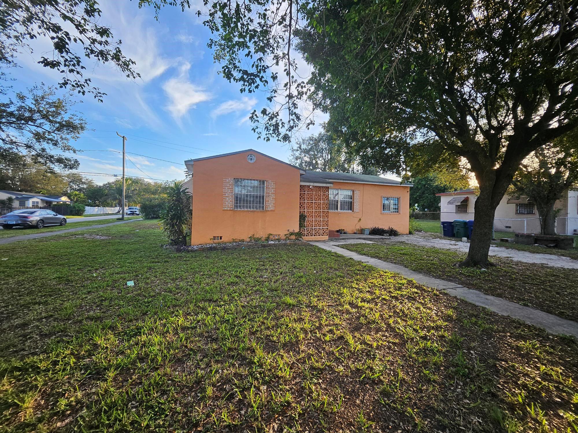 FLAMINGO VILLAGE - Residential Lease