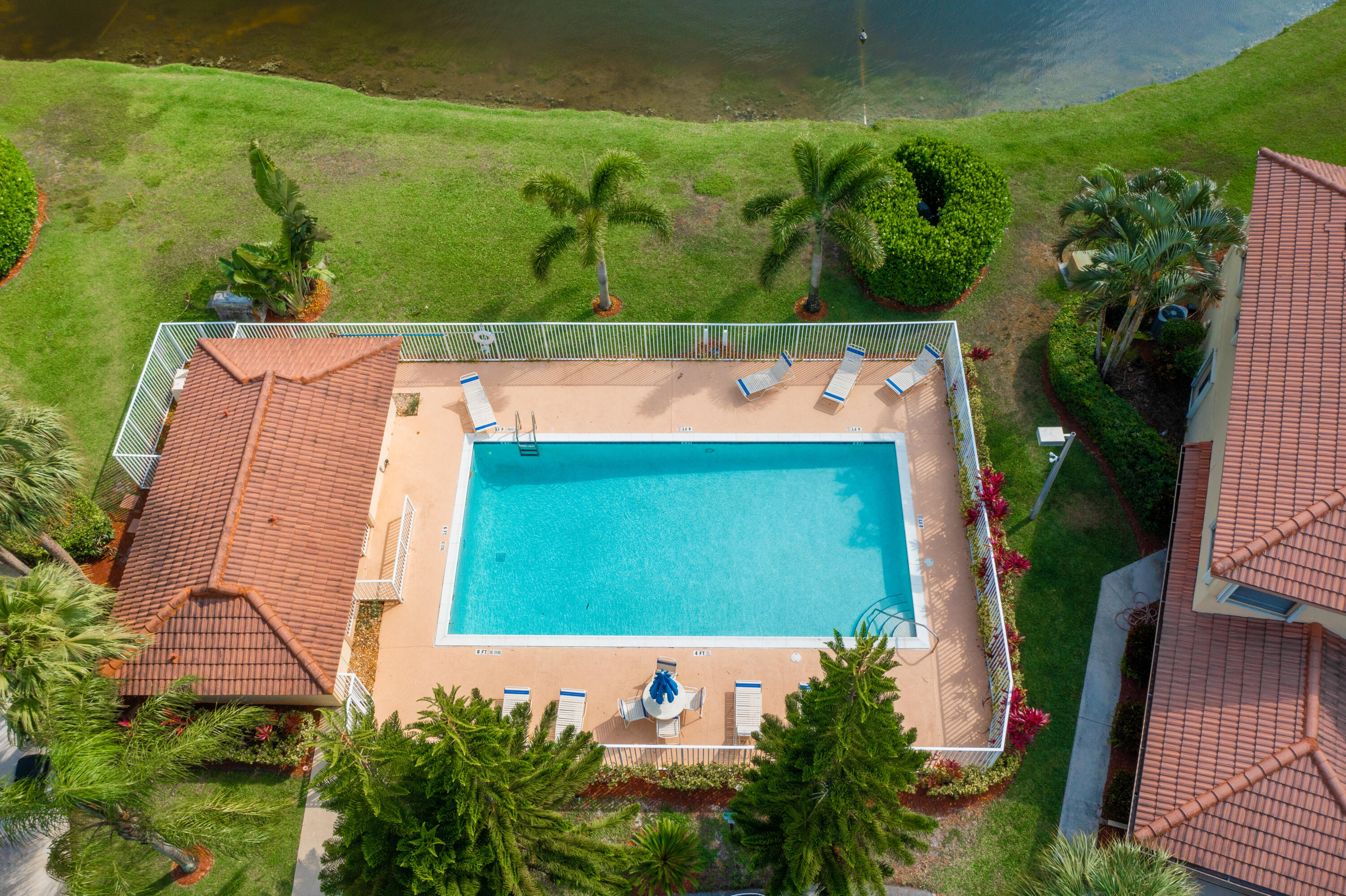 Country Club Cove - Residential