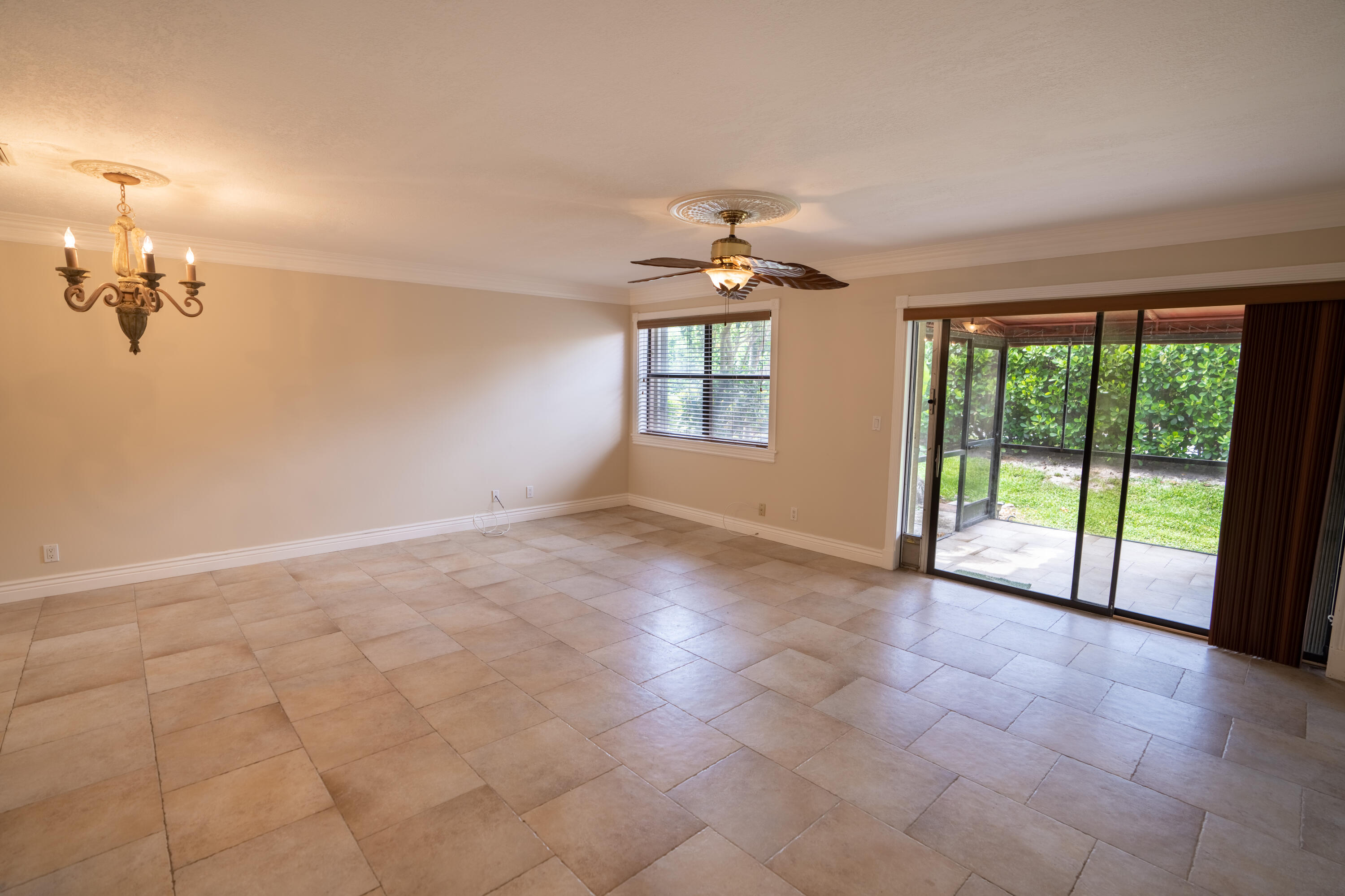 Country Club Cove - Residential