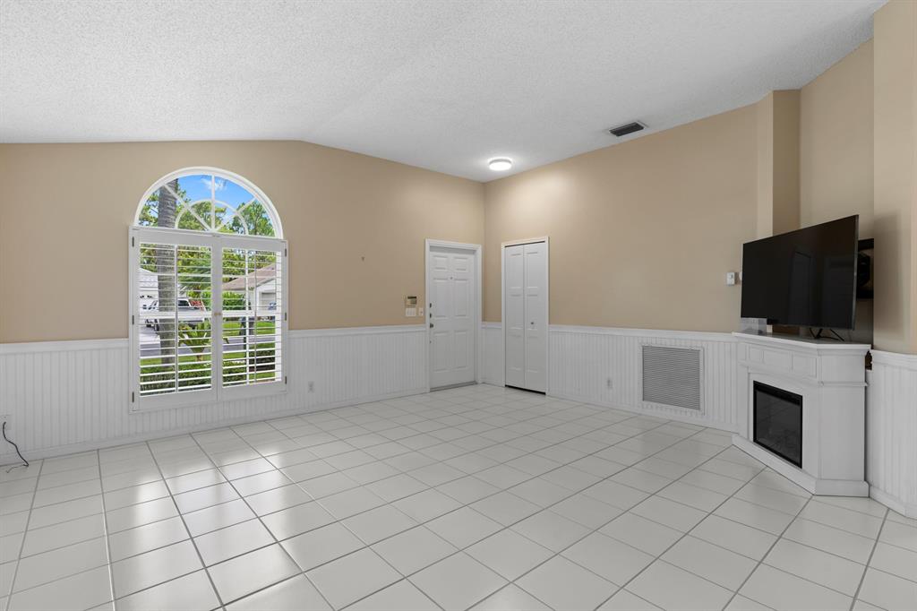 BINKS FOREST LANDINGS - Residential