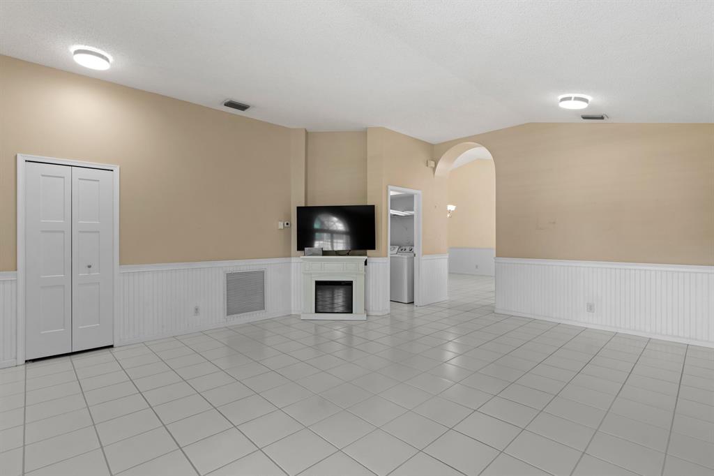 BINKS FOREST LANDINGS - Residential