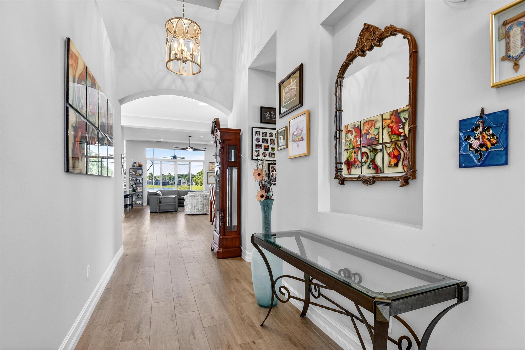 VALENCIA SHORES 3 - Residential