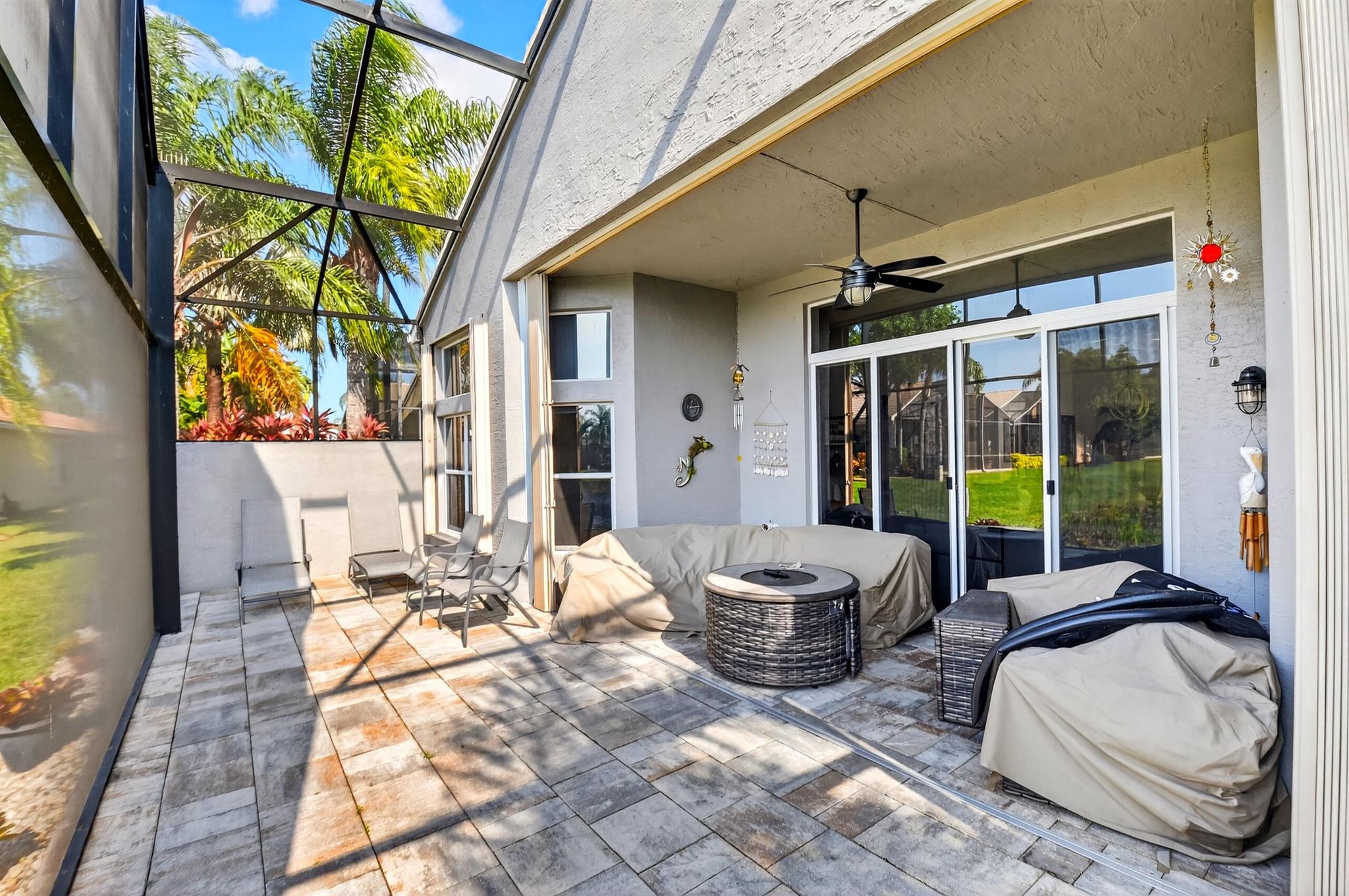 VALENCIA SHORES 3 - Residential