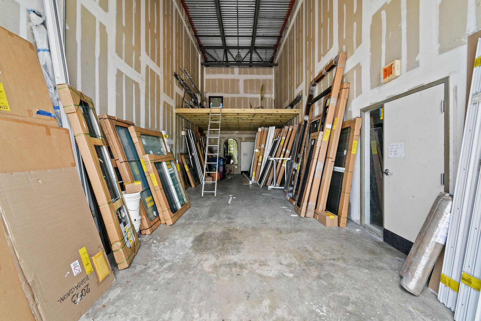 WEST PALM BEACH COMMERCE - Commercial Sale