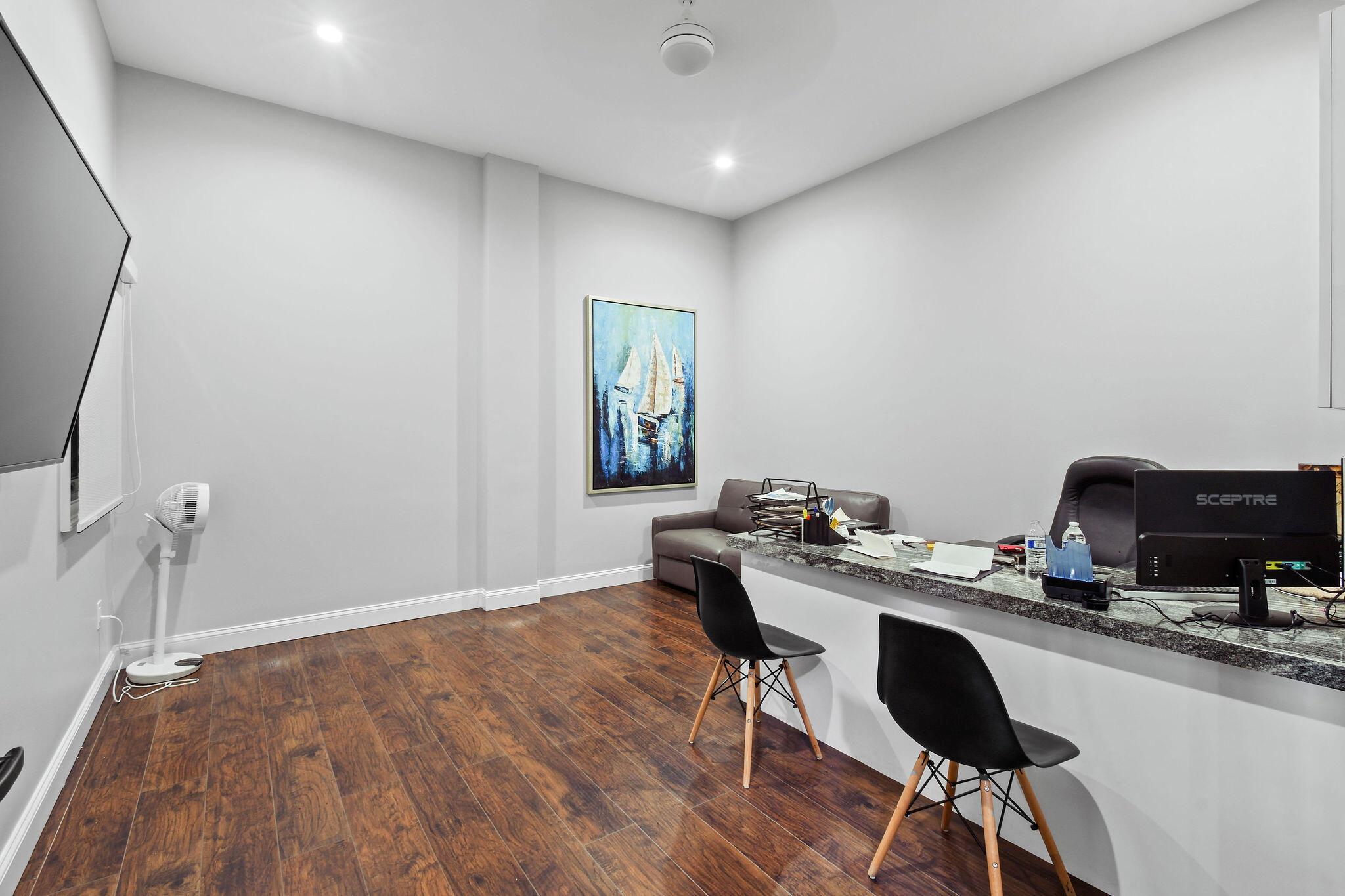 WEST PALM BEACH COMMERCE - Commercial Sale