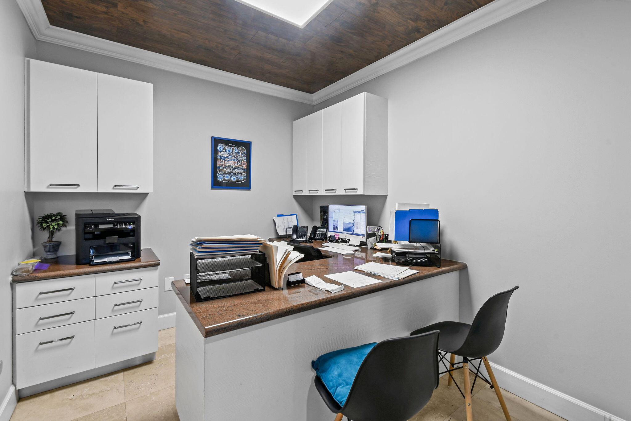 WEST PALM BEACH COMMERCE - Commercial Sale