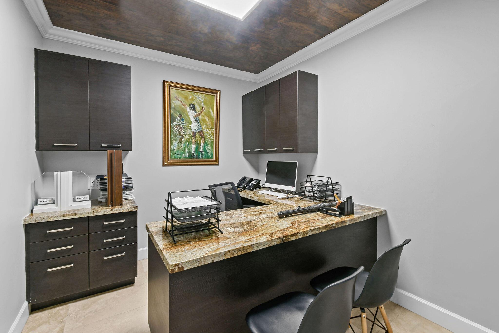 WEST PALM BEACH COMMERCE - Commercial Sale
