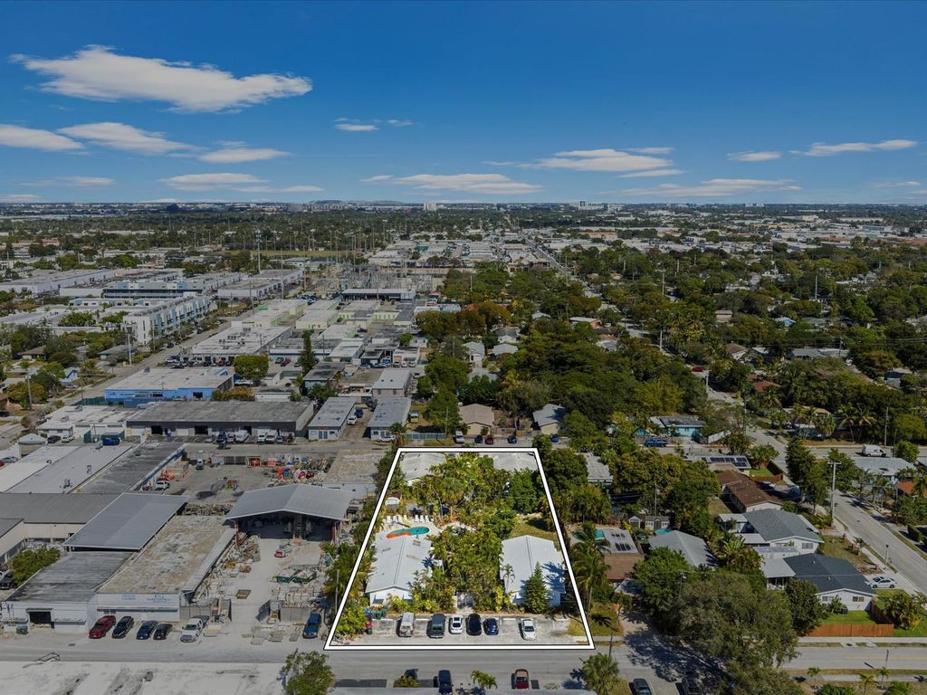 Photo of 560564 NE 34th Street, Oakland Park, FL 33334 (MLS # F10555291)