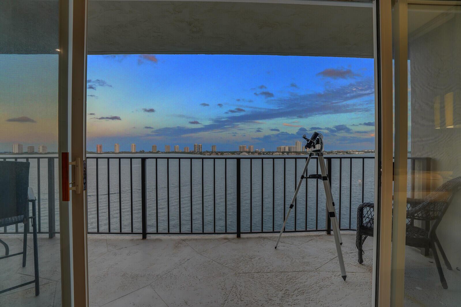 801 Lake Shore Drive 807
