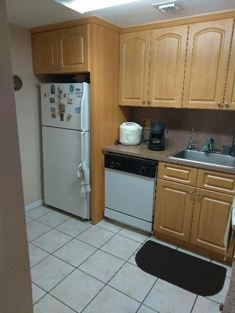 IMPERIAL TERRACES - Residential