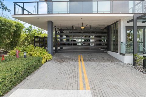 Tiny photo for 124 Hendricks Isle #Ph401, Fort Lauderdale, FL 33301 (MLS # B26026950)