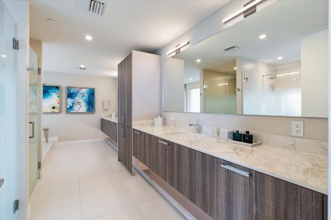 Tiny photo for 124 Hendricks Isle #Ph401, Fort Lauderdale, FL 33301 (MLS # B26026950)