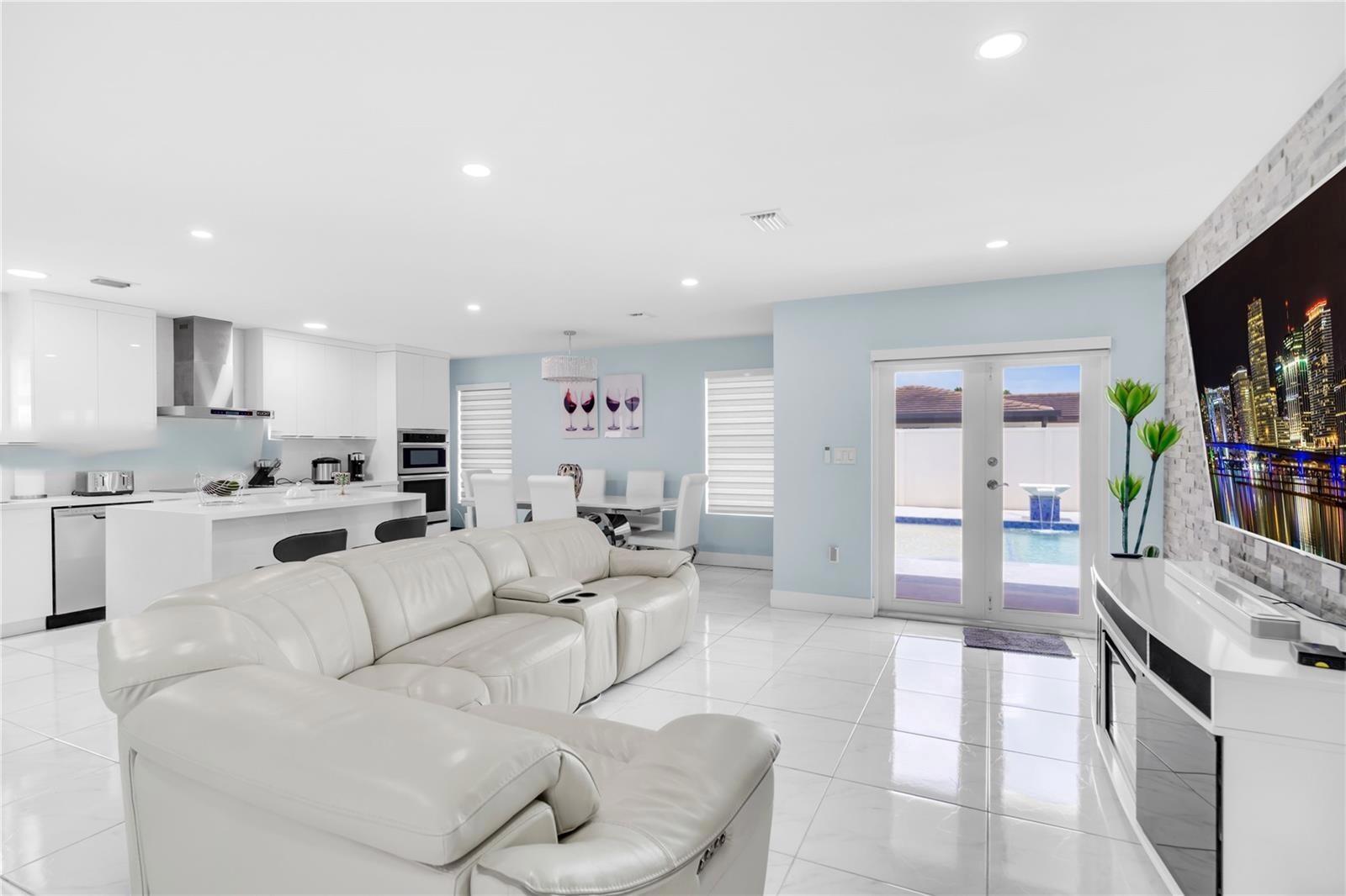 18000 SW 110th Ave