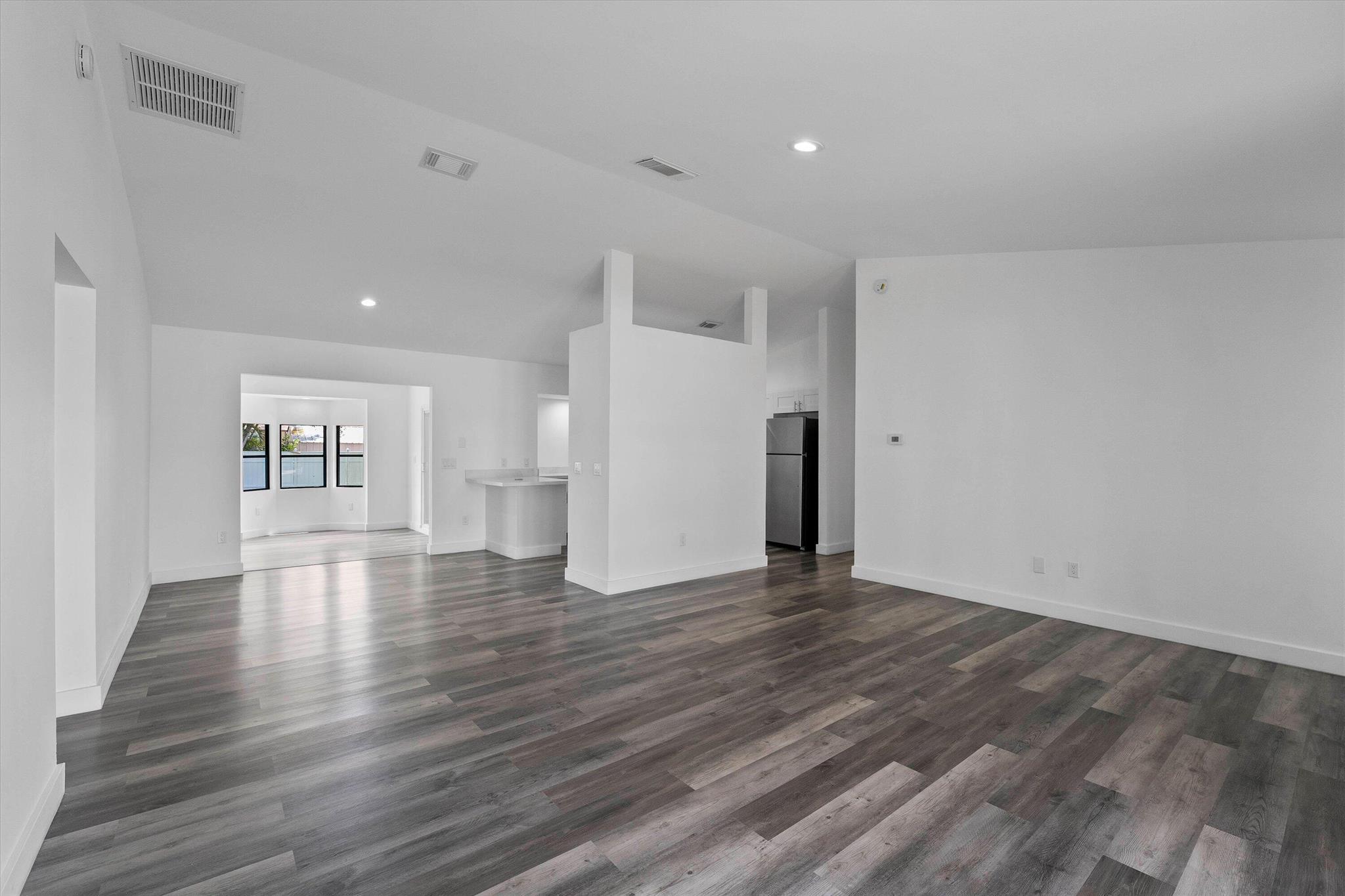 PORT ST LUCIE SECTION 13 - Residential Lease