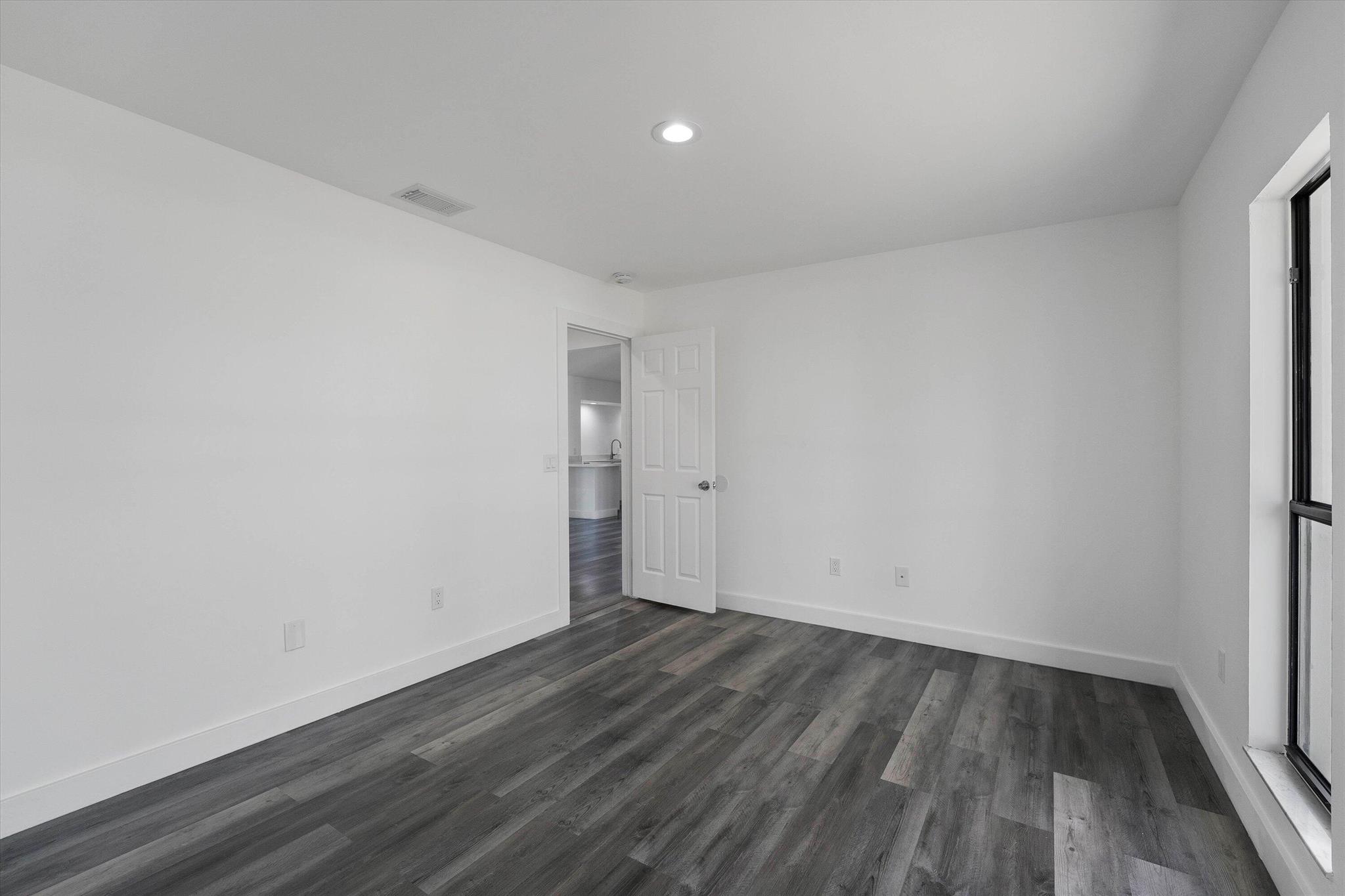 PORT ST LUCIE SECTION 13 - Residential Lease