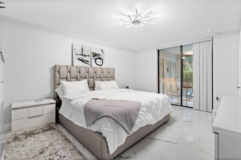 Condominium in Boynton Beach FL 5241 Brisata Circle Cir 19.jpg