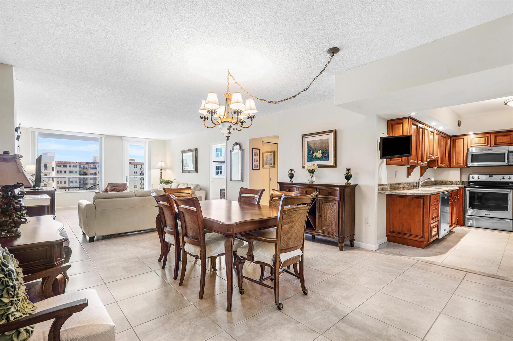 PATRICIAN OF PALM BEACH C - Residential Lease