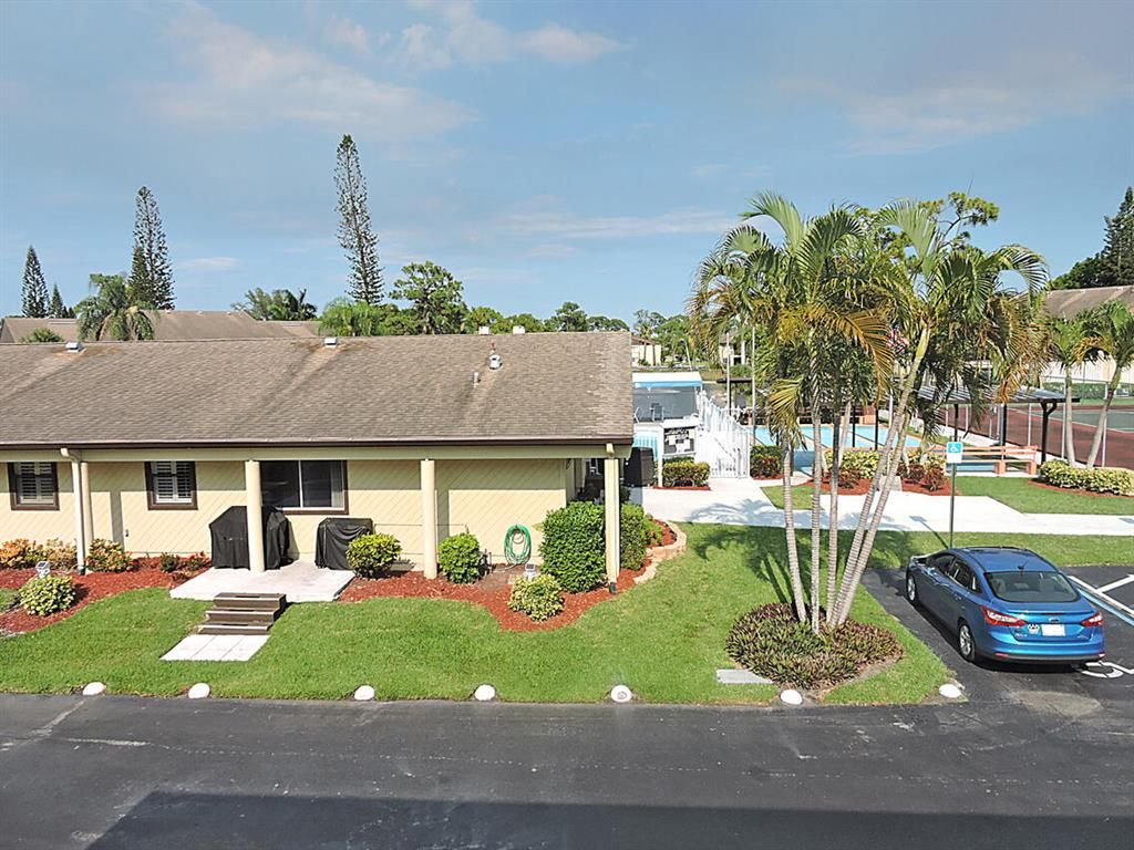 Photo of 333 Pine Ridge Circle Cir #D-2, Green Acres, FL 33463 (MLS # R10801450)