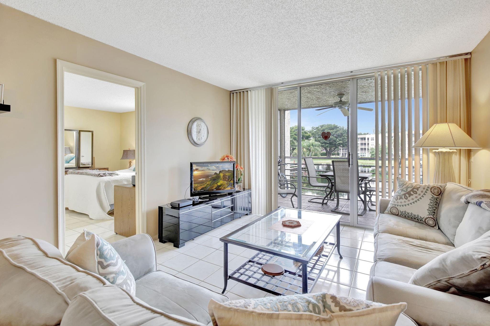 Nestled within the sought-after Pine Island Ridge community, this home offers the perfect blend of comfort, convenience, and resort-style living. As a resident of Pine Island Ridge, you'll enjoy access to an abundance of amenities, including an 18-hole golf course, a full-size pool and kiddie pool, bocce courts, tennis courts, and a state-of-the-art gymnasium. Pamper yourself with locker rooms equipped with saunas and steam rooms for ultimate relaxation. Multiple meeting rooms cater to all your hosting and gathering needs, and for special occasions, a 5-star restaurant and banquet facilities are right at your doorstep. This prime location offers quick access to major highways, including 595, and is just minutes away from the vibrant shops and restaurants along 84 and University Drive.