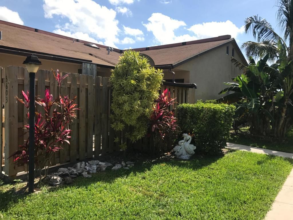 Photo of 3603 Waterview Circle, Palm Springs, FL 33461 (MLS # R11115347)