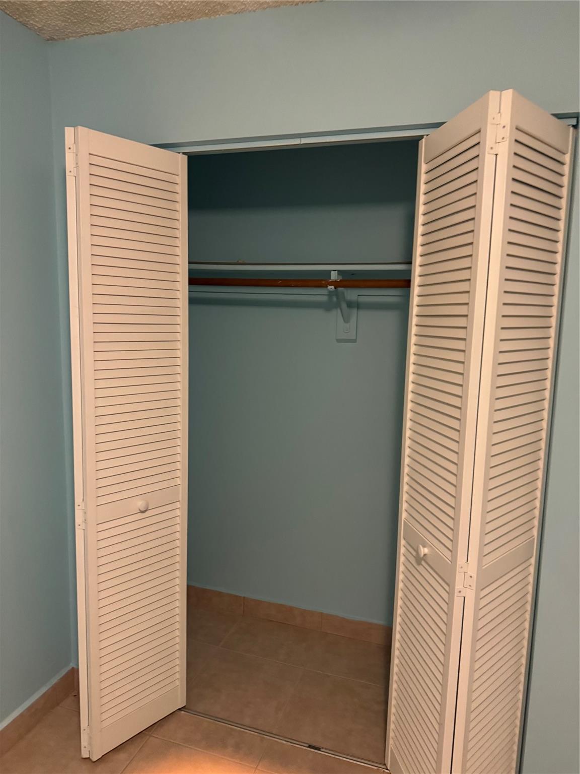 Woodbridge Condo - Residential Lease