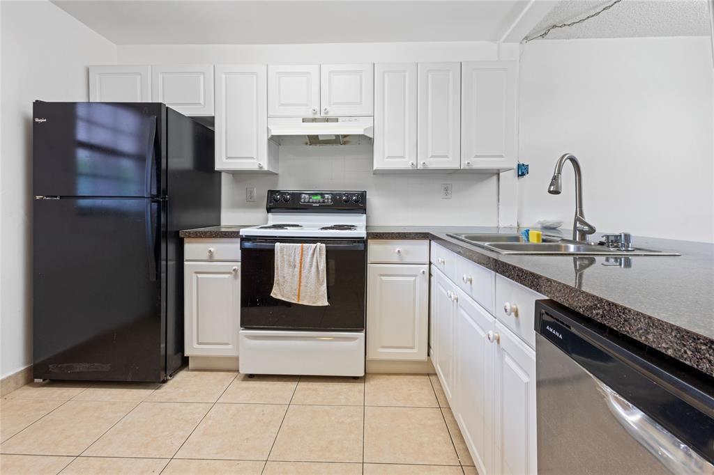 Woodbridge Condo - Residential Lease