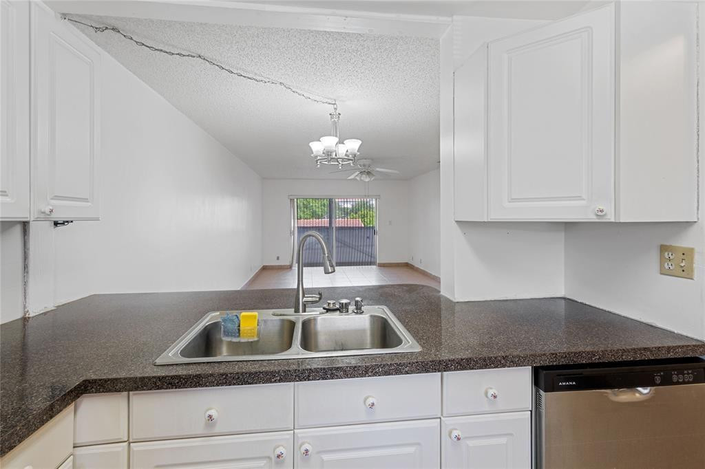 Woodbridge Condo - Residential Lease