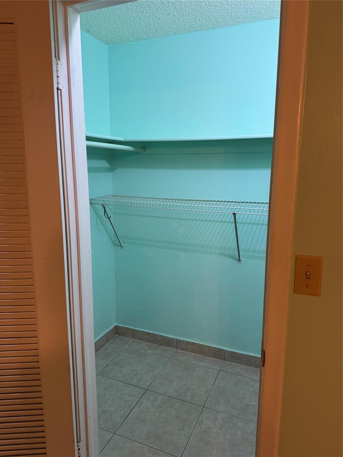 Woodbridge Condo - Residential Lease