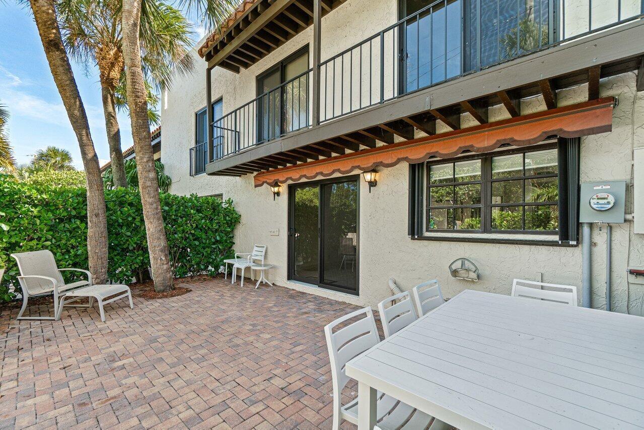 JARDIN DEL MAR COND - Residential