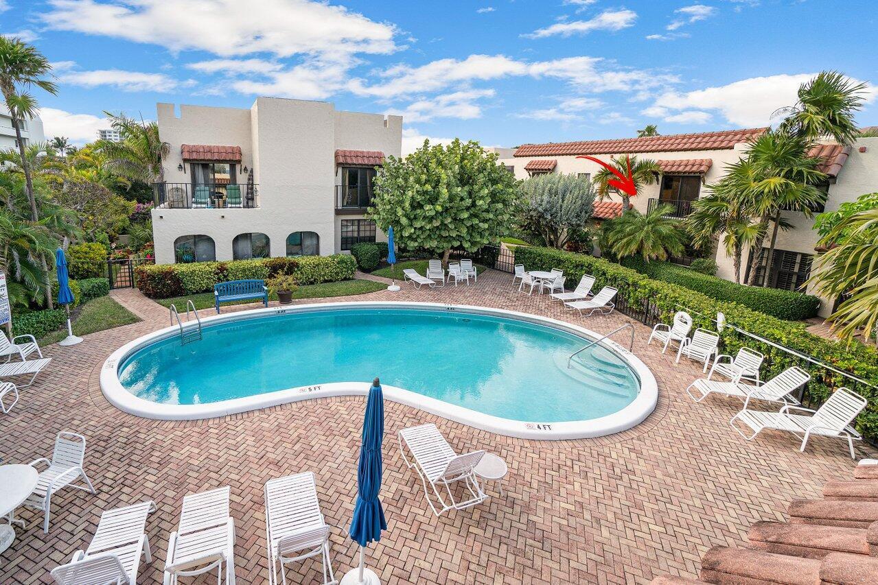 JARDIN DEL MAR COND - Residential