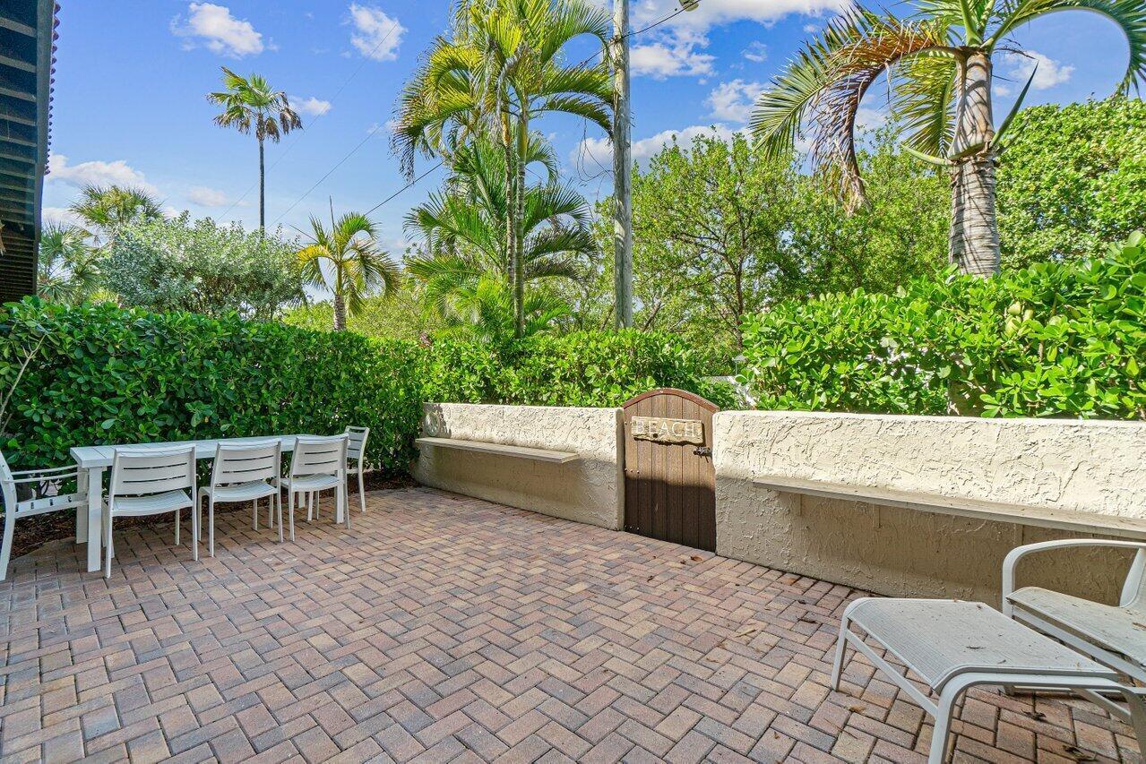 JARDIN DEL MAR COND - Residential