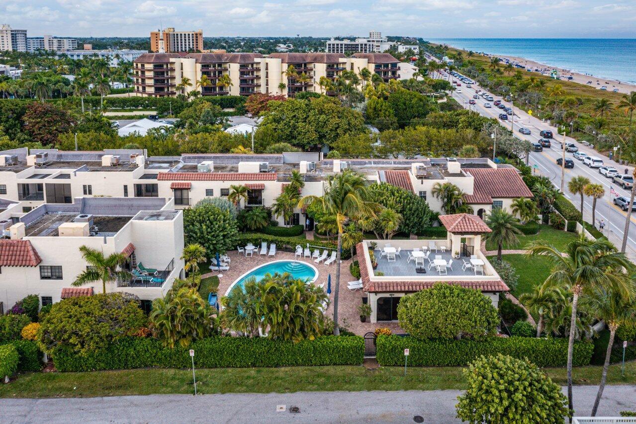 JARDIN DEL MAR COND - Residential
