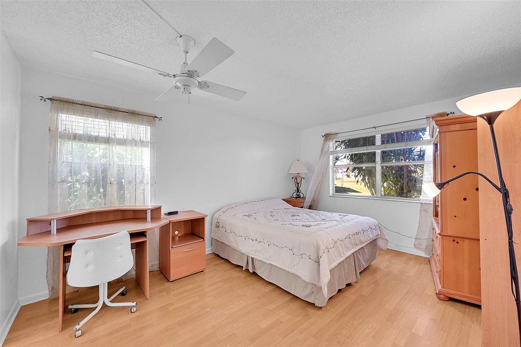 Sunrise Lakes - Residential