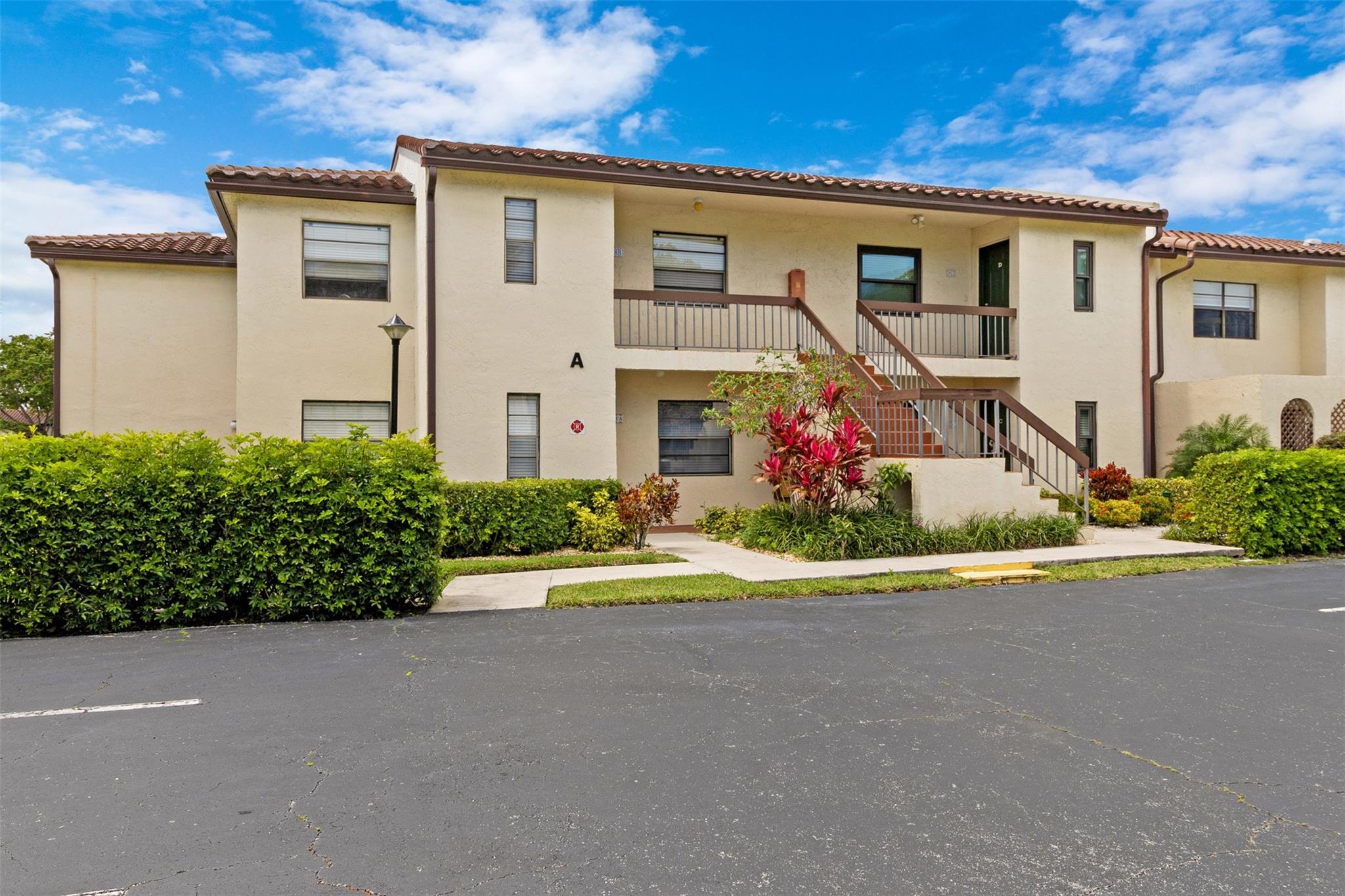 BOCA LAGO - Residential Lease