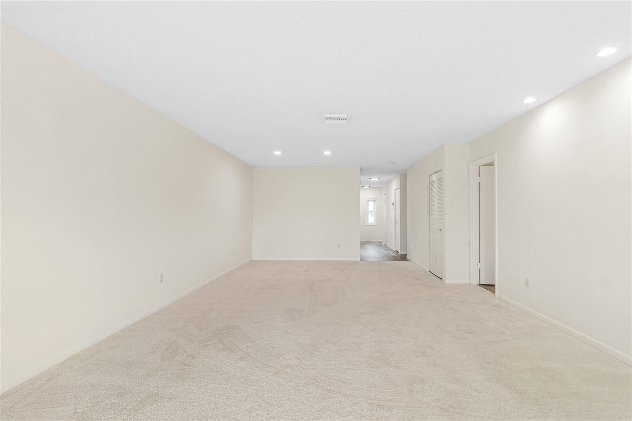 BOCA LAGO - Residential Lease