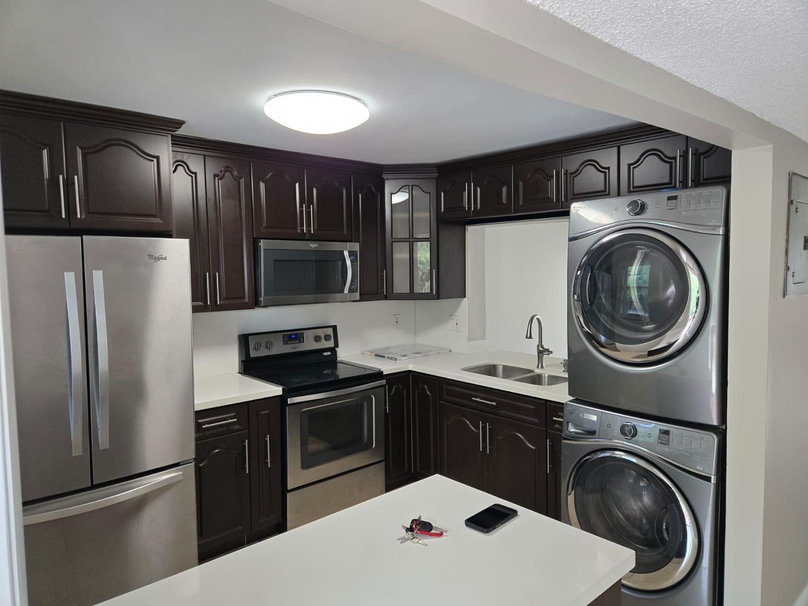 Nicely Renovated move in Ready Condo. Located in a great area. Call or Text Listing Agent to see the unit.