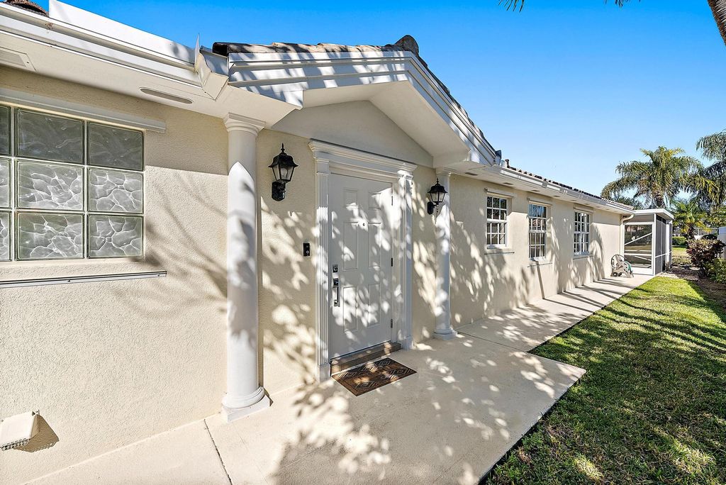 Photo of 699 Hudson Bay Drive, Palm Beach Gardens, FL 33410 (MLS # R11164049)