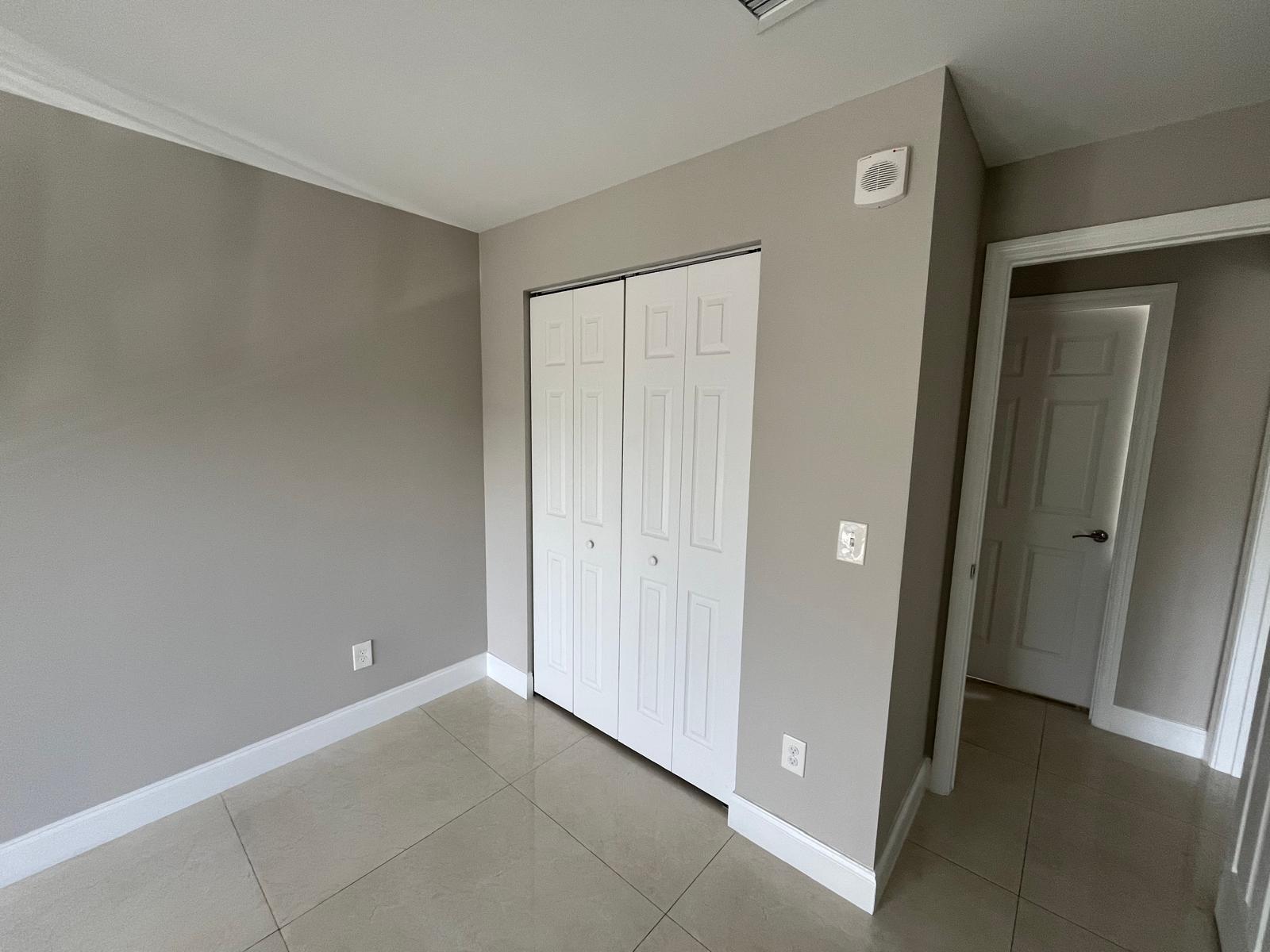 RAMBLEWOOD EAST CONDO - Residential