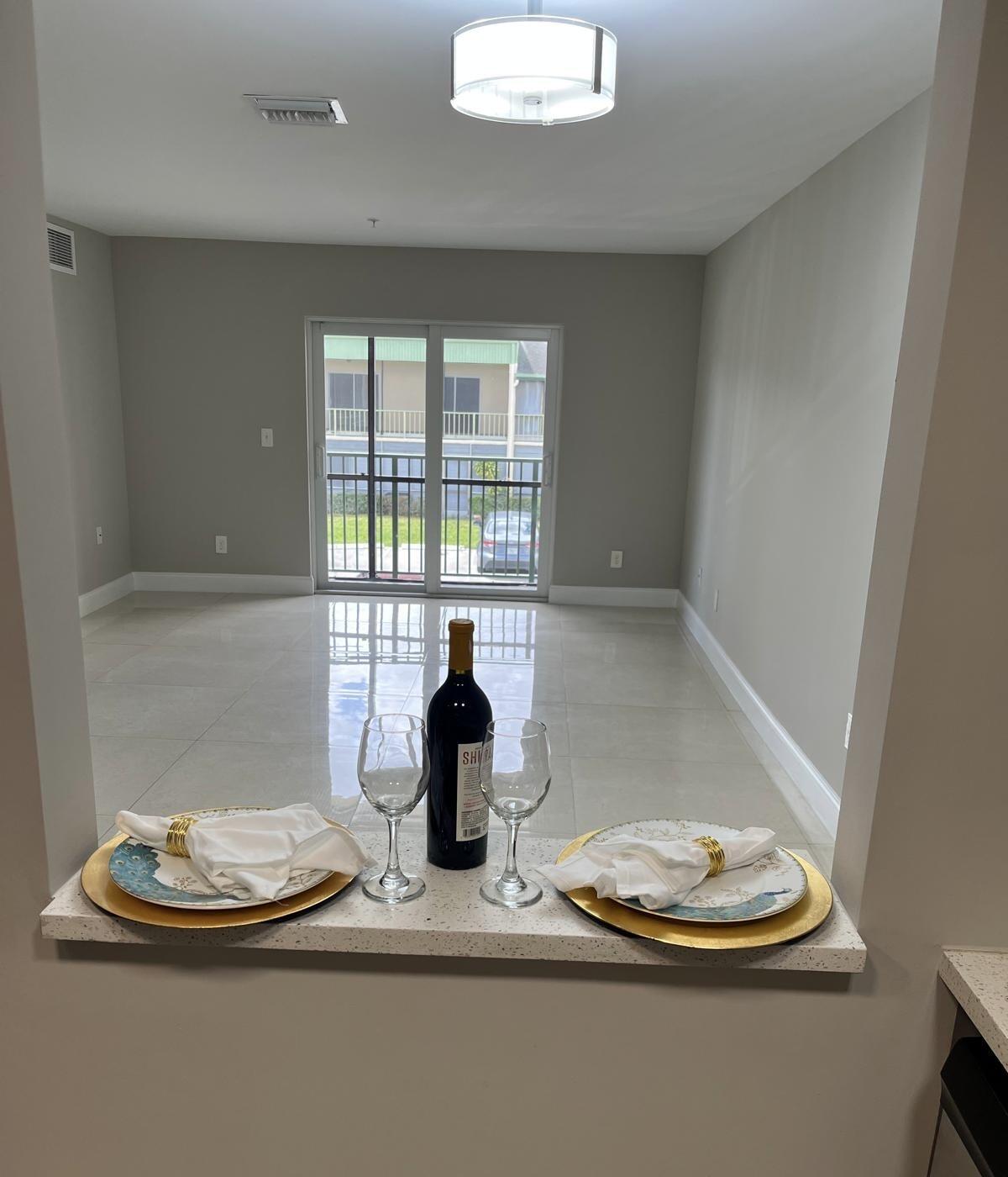 RAMBLEWOOD EAST CONDO - Residential