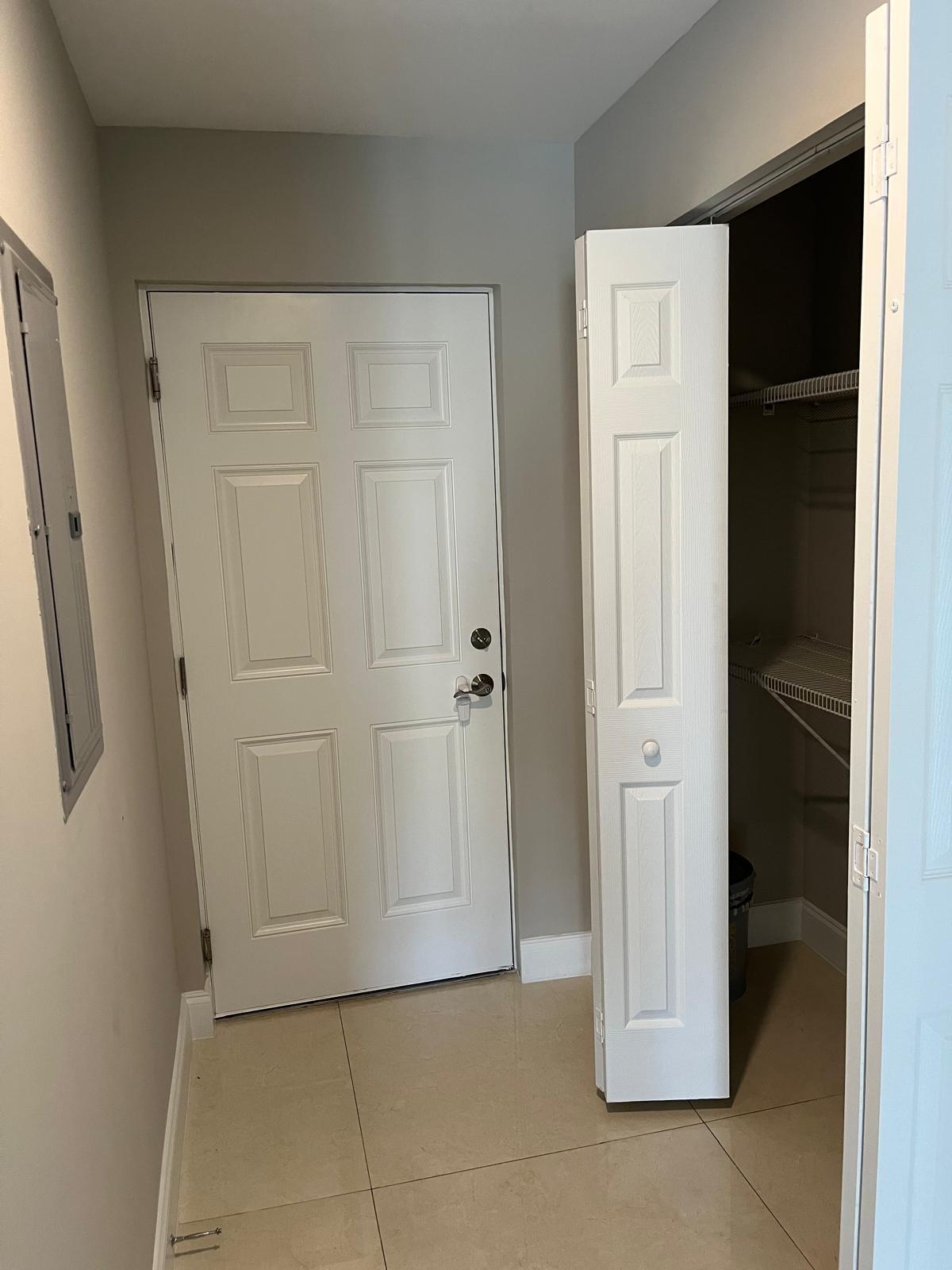 RAMBLEWOOD EAST CONDO - Residential