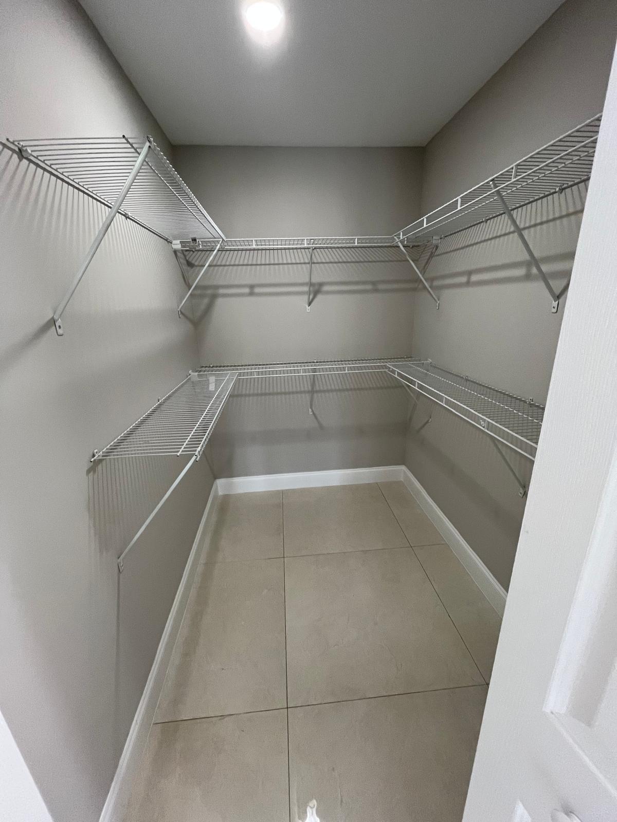 RAMBLEWOOD EAST CONDO - Residential