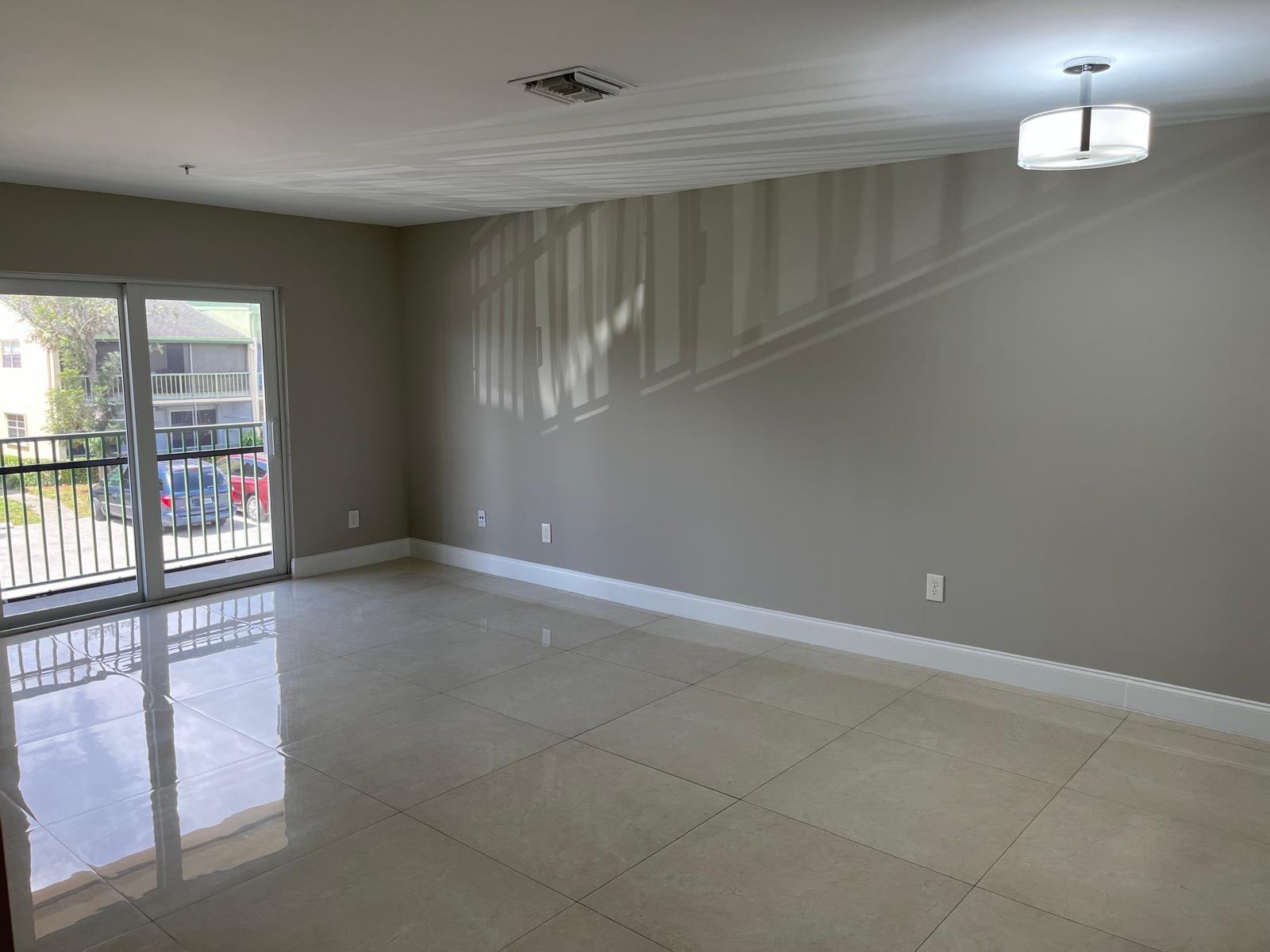 RAMBLEWOOD EAST CONDO - Residential